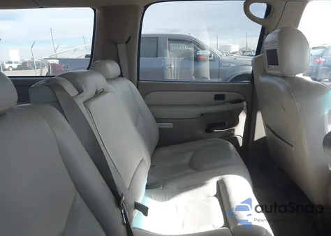 2003 Chevrolet Suburban 1500 Lt from USA, damaged, VIN 1GNEC16Z93R159874